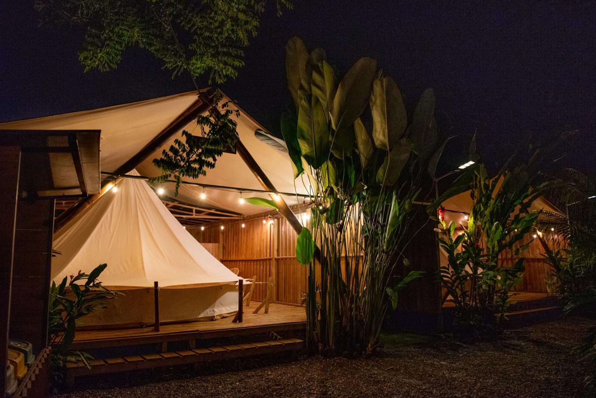 Seren Glamping (Adults Only) Увита Екстериор снимка