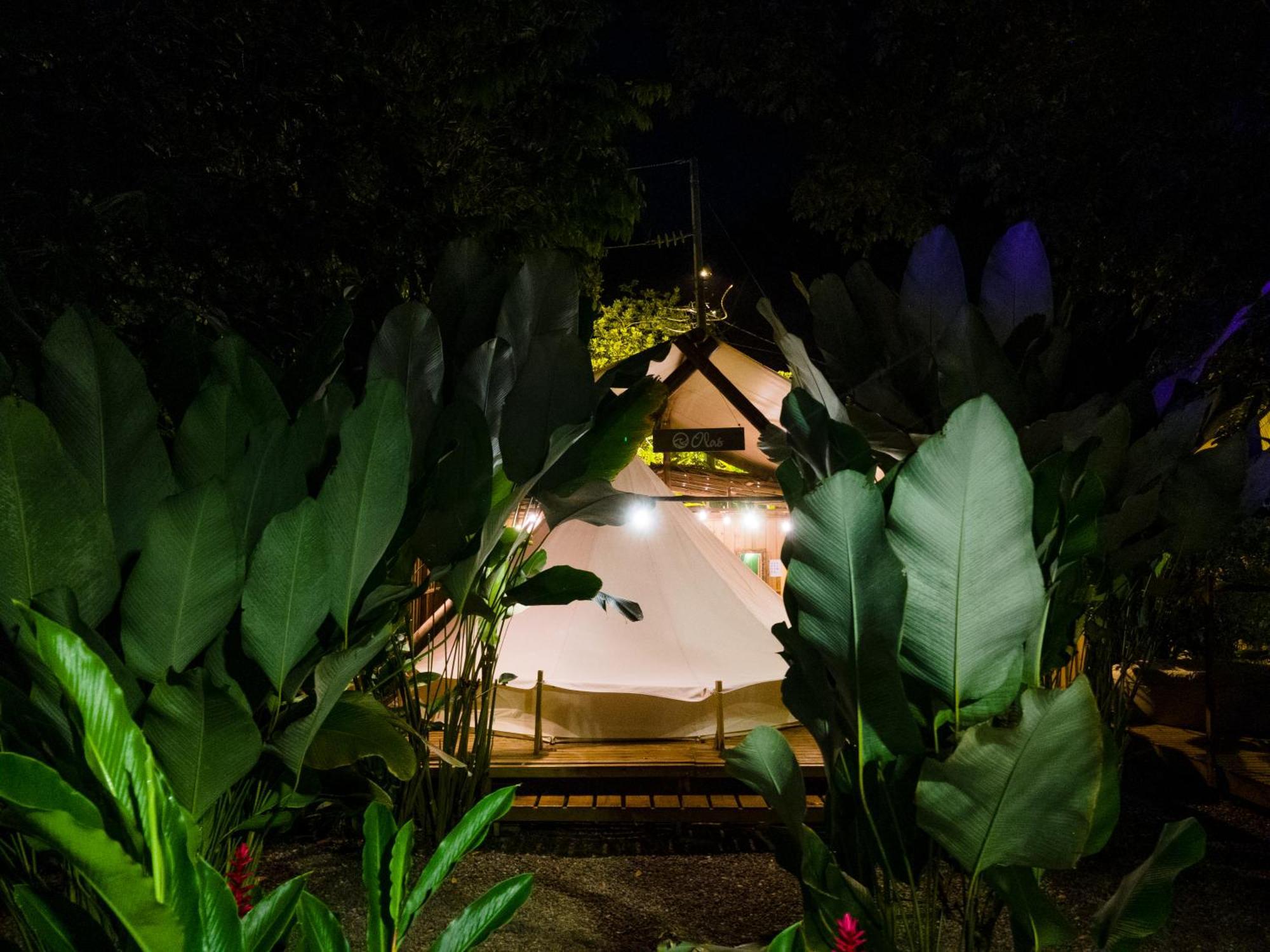 Seren Glamping (Adults Only) Увита Екстериор снимка